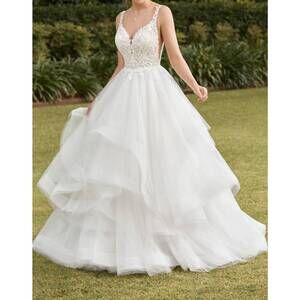 NEW SOPHIA TOLLI a-line wedding dress in white